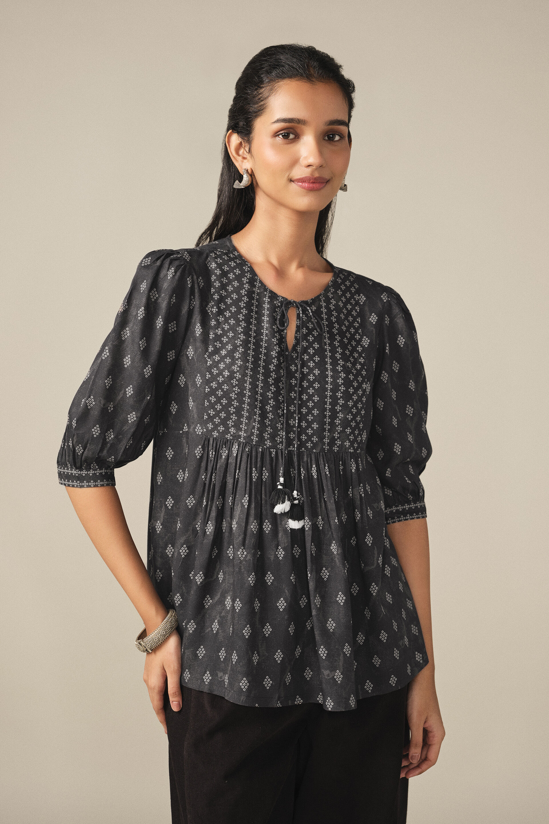 Printed Puff Sleeves Top in Black, Black, image 3